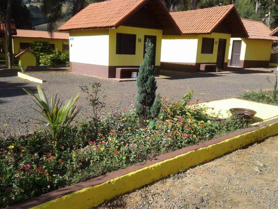 Arrelaros Pousada Bueno Brandao Exterior photo